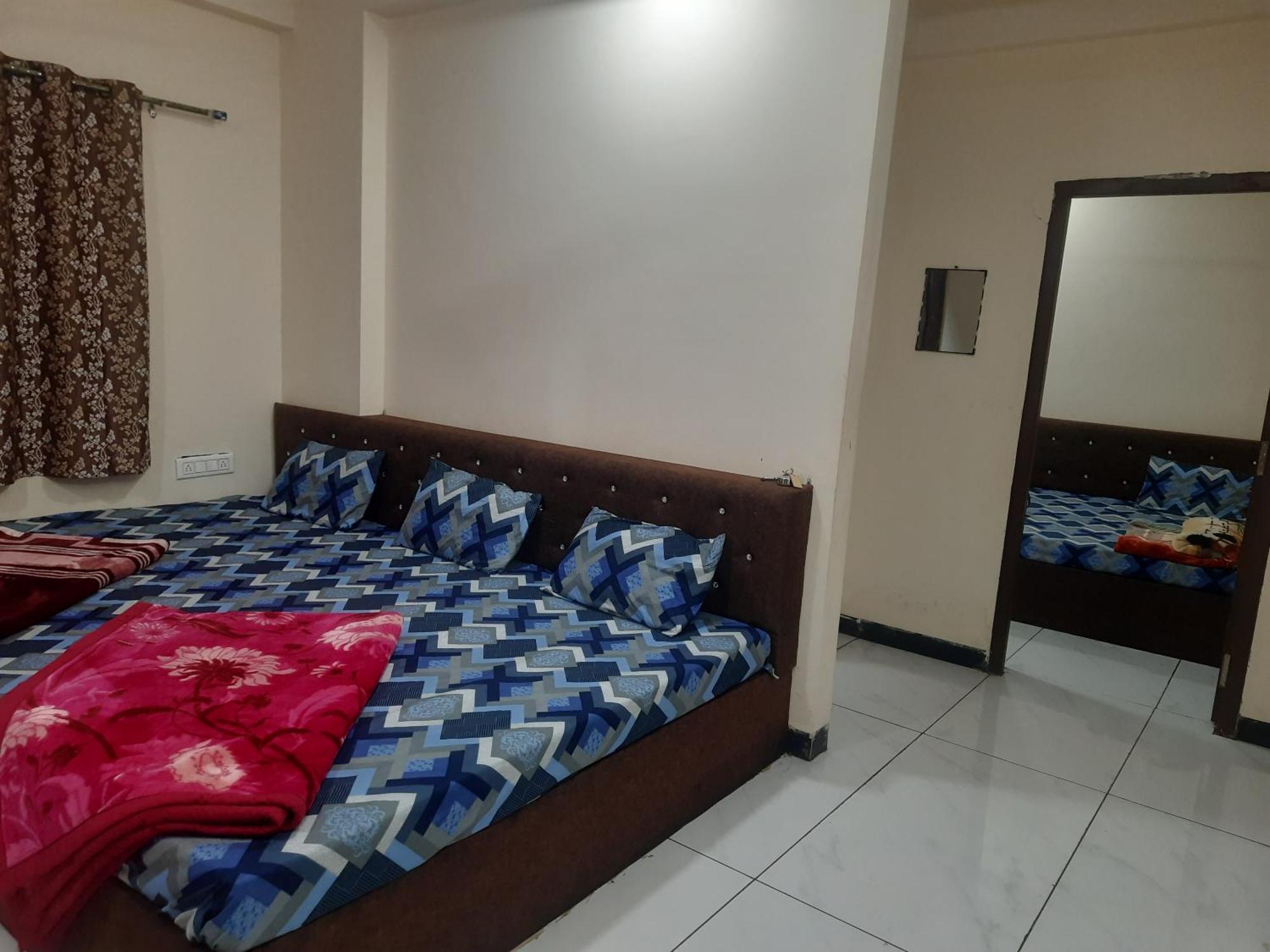 Hanumant Kripa Geust House Only For Family Ujjain Exterior photo